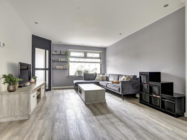 Margrietstraat 33, Oosterland