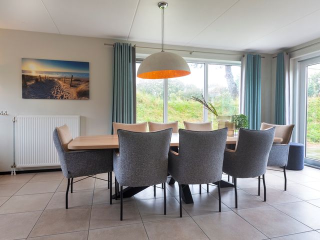 De Duinen 241, Ouddorp