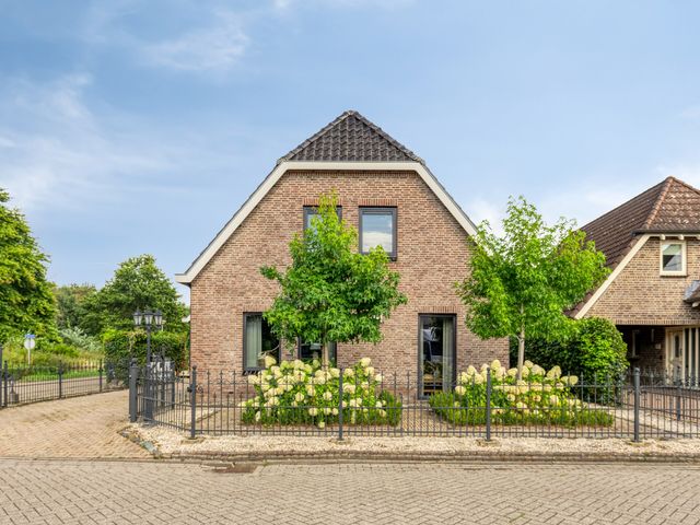 Vroegeling 17, Klazienaveen