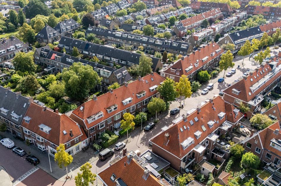 Van 't Hoffstraat 8A