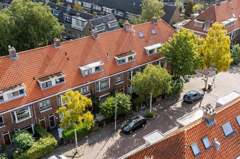 Van 't Hoffstraat 8A