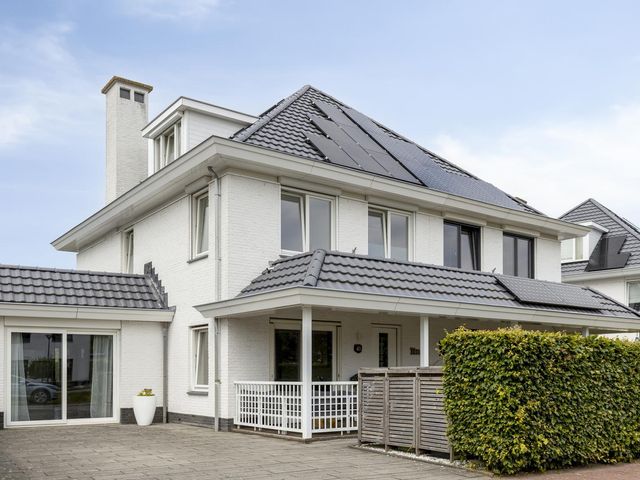 Kapitein Lentingsingel 41, Halsteren