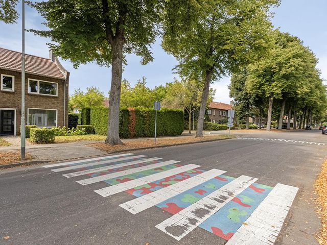 Meeuwenlaan 27, Geleen