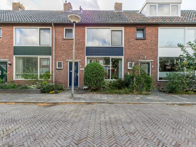 Anna Van Saksenstraat 16, Leiderdorp