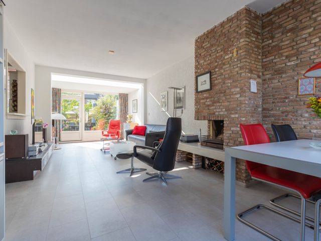 Anna Van Saksenstraat 16, Leiderdorp