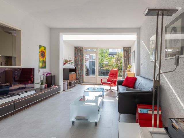 Anna Van Saksenstraat 16, Leiderdorp