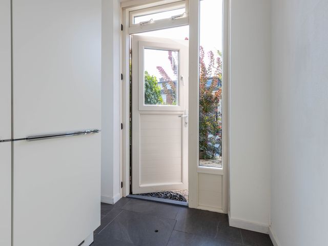 Anna Van Saksenstraat 16, Leiderdorp