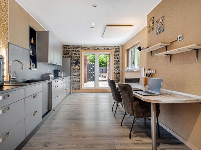 Erensteinerstraat 65, Kerkrade