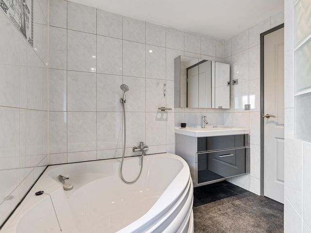 Erensteinerstraat 65, Kerkrade