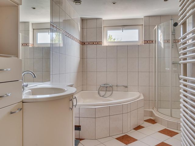 Hemelsleutel 5, Tegelen