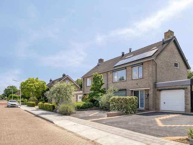 Michiel de Ruijtersingel 9, Terneuzen