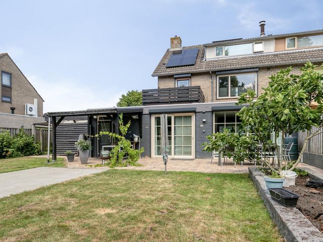 Michiel de Ruijtersingel 9, Terneuzen