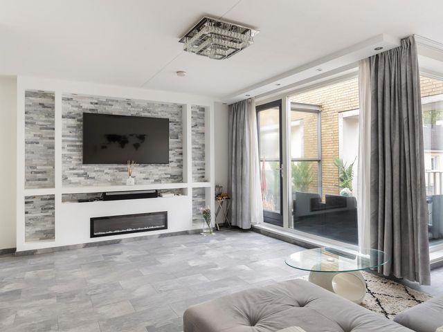 Doornenburg 29, Rotterdam