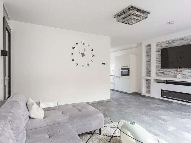 Doornenburg 29, Rotterdam