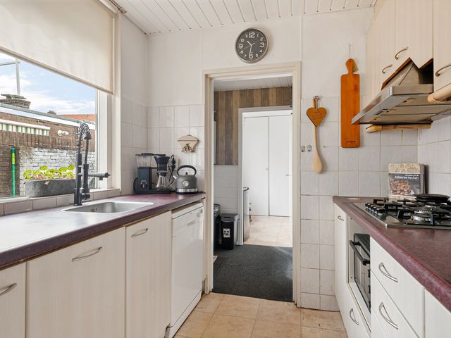 Kamperfoelieplein 25, Katwijk