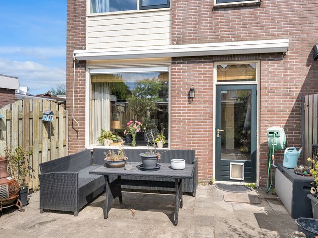 Madeliefveld 12, Nieuwerkerk aan den IJssel