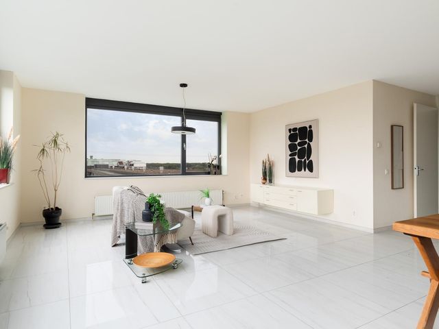 Corsicalaan 87, Rotterdam