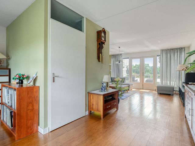 Joop Den Uyllaan 110, Schiedam