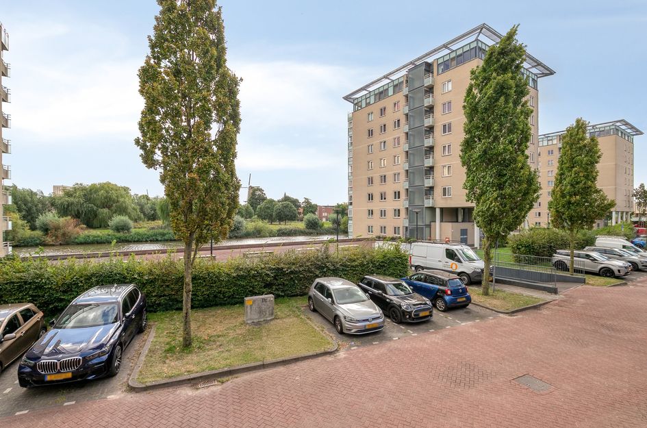 Joop Den Uyllaan 110