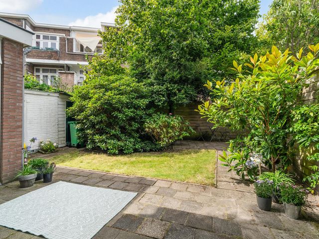 Bosbesstraat 137, 'S-Gravenhage