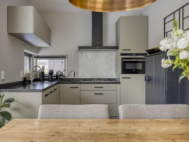 Mierberg 30, Roosendaal