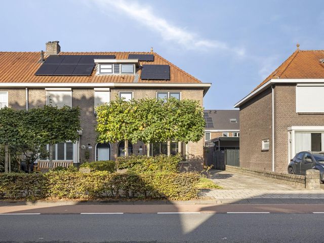Burgemeester Smeelelaan 12, Waalwijk