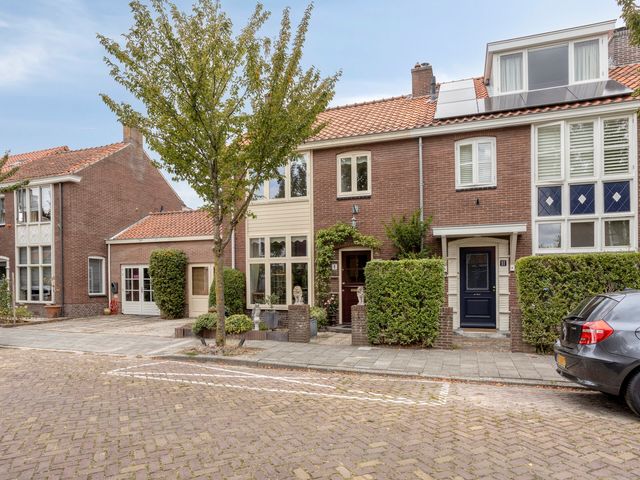 Grunerielaan 9, Oegstgeest