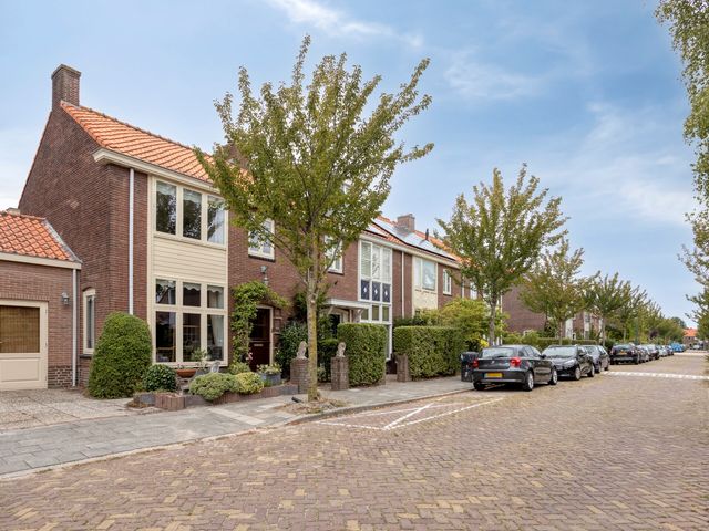 Grunerielaan 9, Oegstgeest