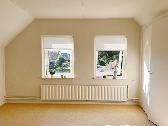 Kerkstraat 49b, Waarland