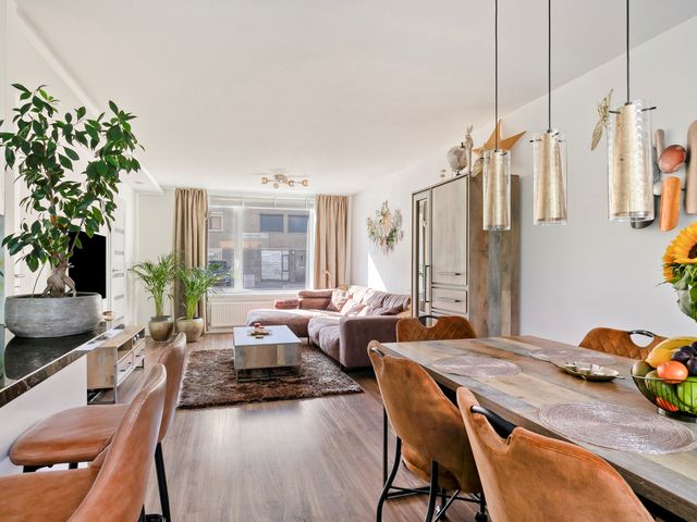 Ledeackerstraat 18, Tilburg
