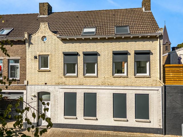 Seringenlaan 14, Geleen