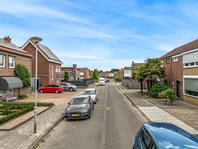 Ledderkenstraat 11, Stein