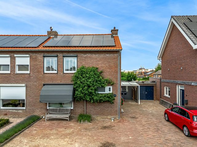 Ledderkenstraat 11, Stein