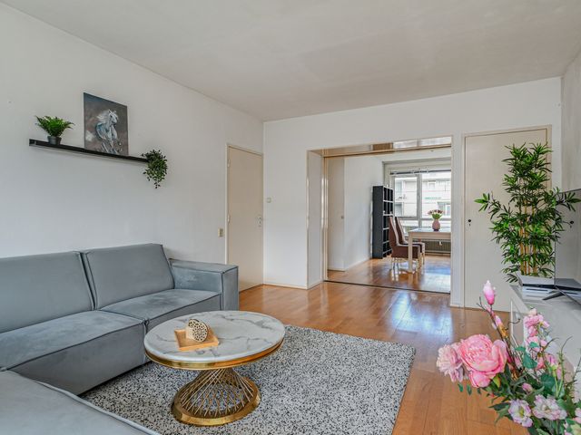 Saffierhorst 186, Den Haag