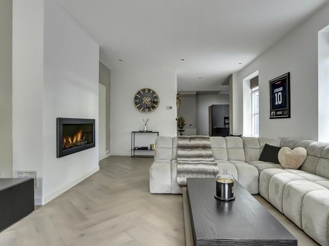 Molenstraat 17, Sint-Maartensdijk