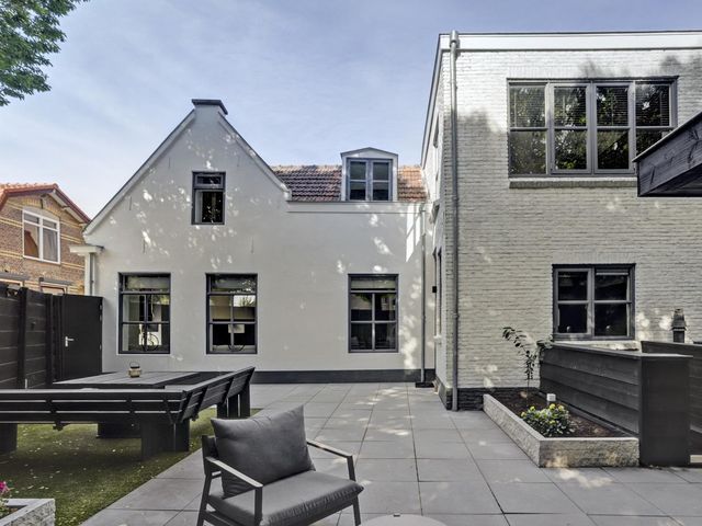 Molenstraat 17, Sint-Maartensdijk