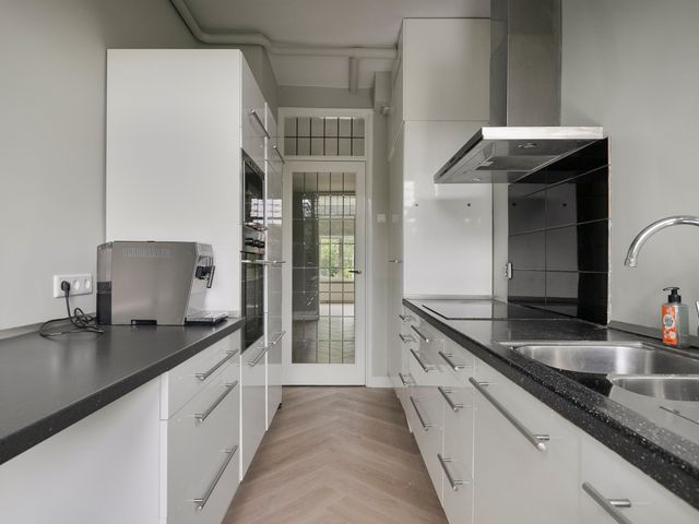 Laan Van Meerdervoort 970, Den Haag