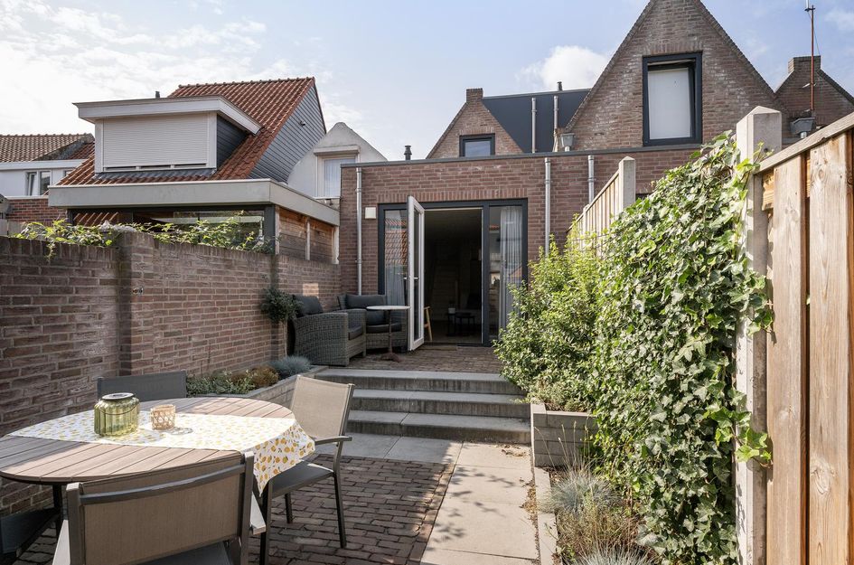 Bebouwdendam 27