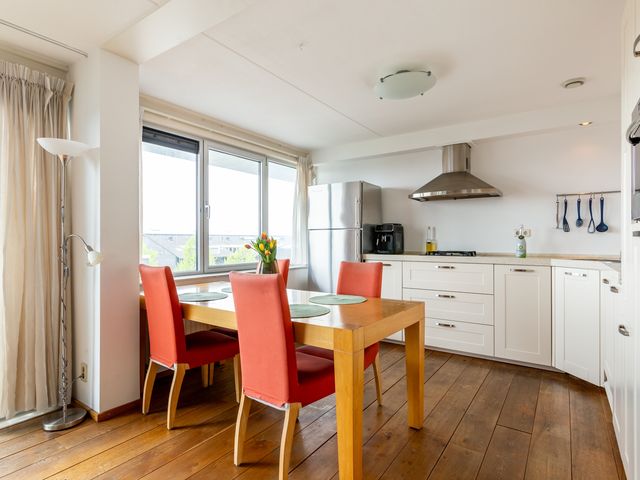 Lauwers 20, Hoofddorp