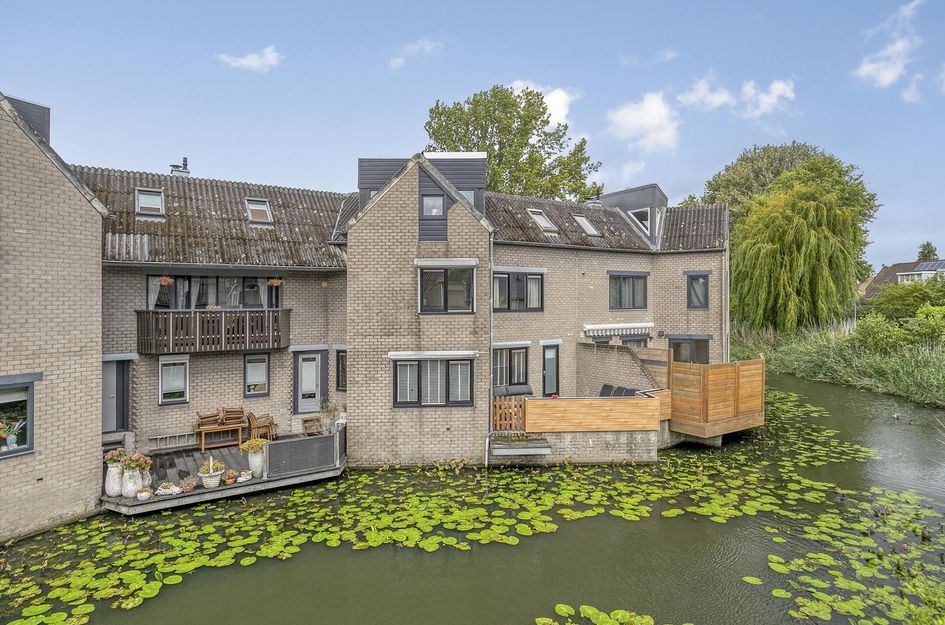 Koetshuis 17