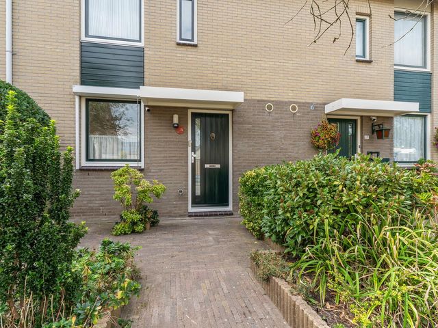 Baroniestraat 25, Almere