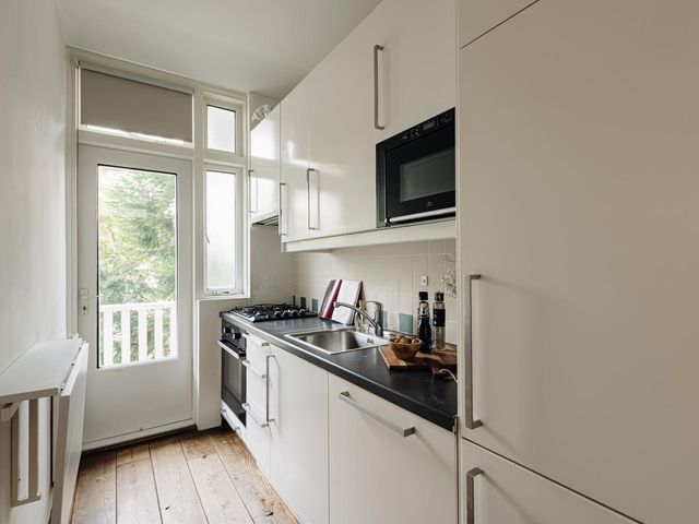 Woestduinstraat 146 1, Amsterdam
