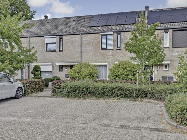 Beatrixstraat 6, Sprang-Capelle
