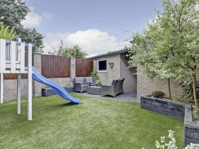 Beatrixstraat 6, Sprang-Capelle