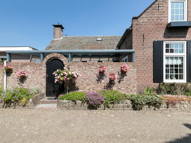 Oisterwijkseweg 11, Moergestel