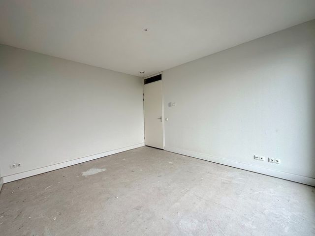 Escamplaan 870Q, Den Haag