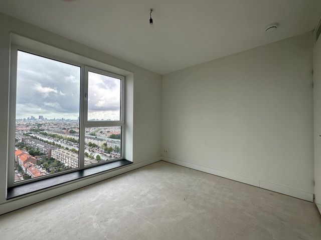 Escamplaan 870Q, Den Haag
