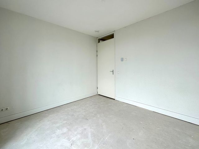 Escamplaan 870Q, Den Haag