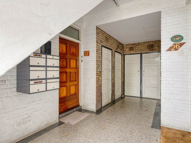 Monnickendamplein 27, Den Haag