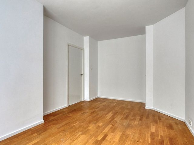 Monnickendamplein 27, Den Haag